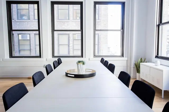 10 consejos para maximizar espacios pequeños con decoración económica