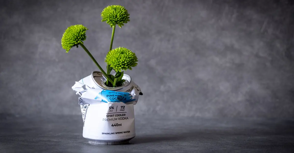 10 Ideas Creativas para Decorar con Materiales Reciclados